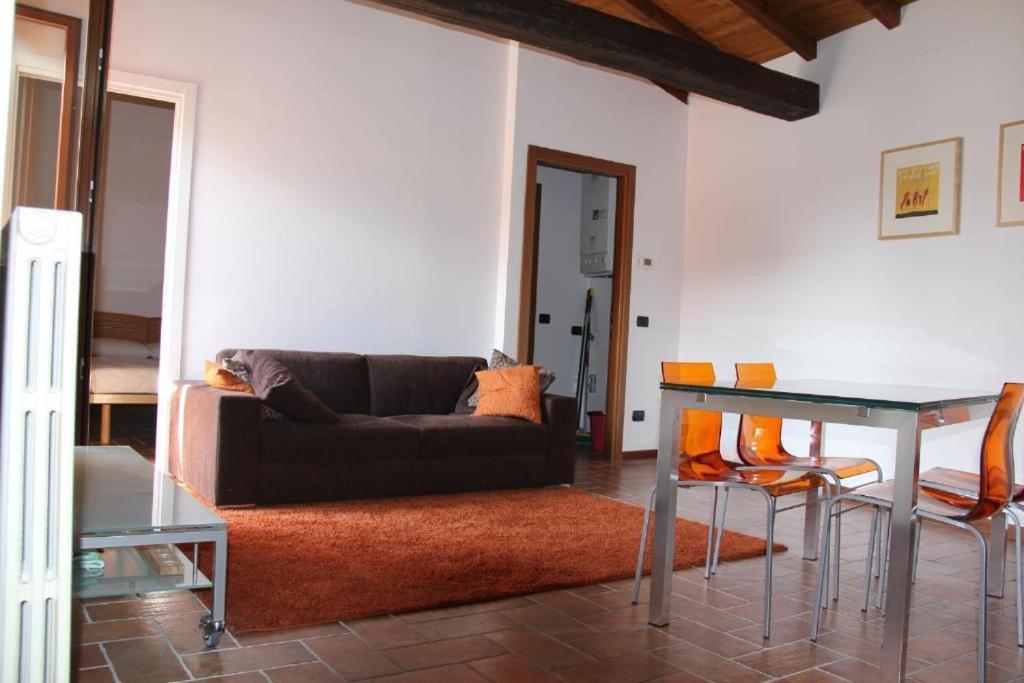 Bilocale Salice Terme Apartment Екстериор снимка