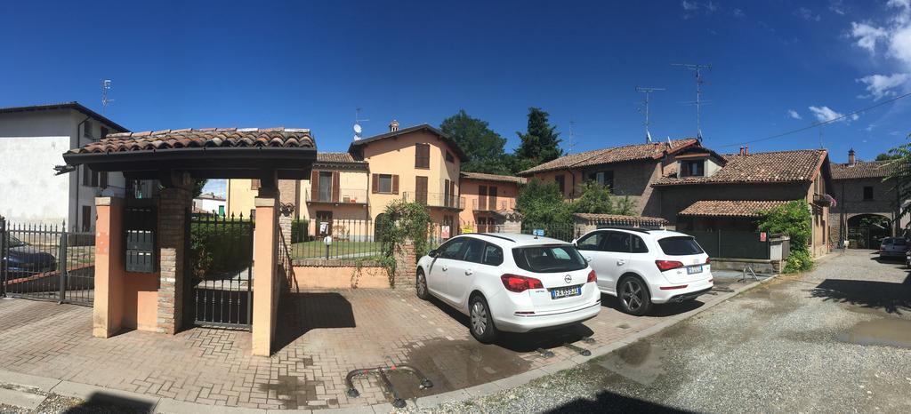 Bilocale Salice Terme Apartment Екстериор снимка