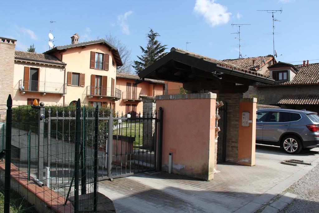 Bilocale Salice Terme Apartment Екстериор снимка
